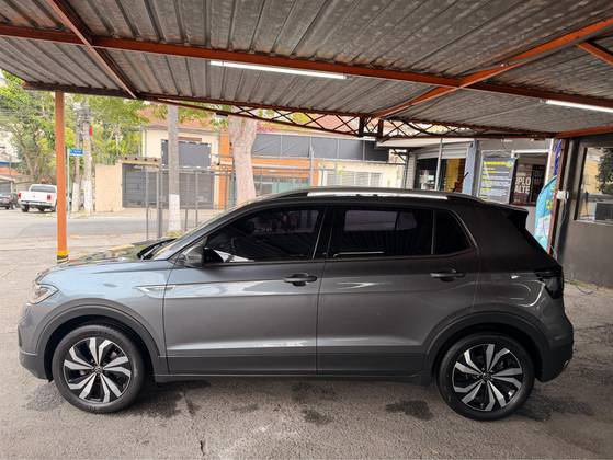 VOLKSWAGEN T-CROSS 1.4 250 TSI TOTAL FLEX HIGHLINE AUTOMÁTICO VOLKSWAGEN T-CROSS 1.4 250 TSI TOTAL FLEX HIGHLINE AUTOMÁTICO